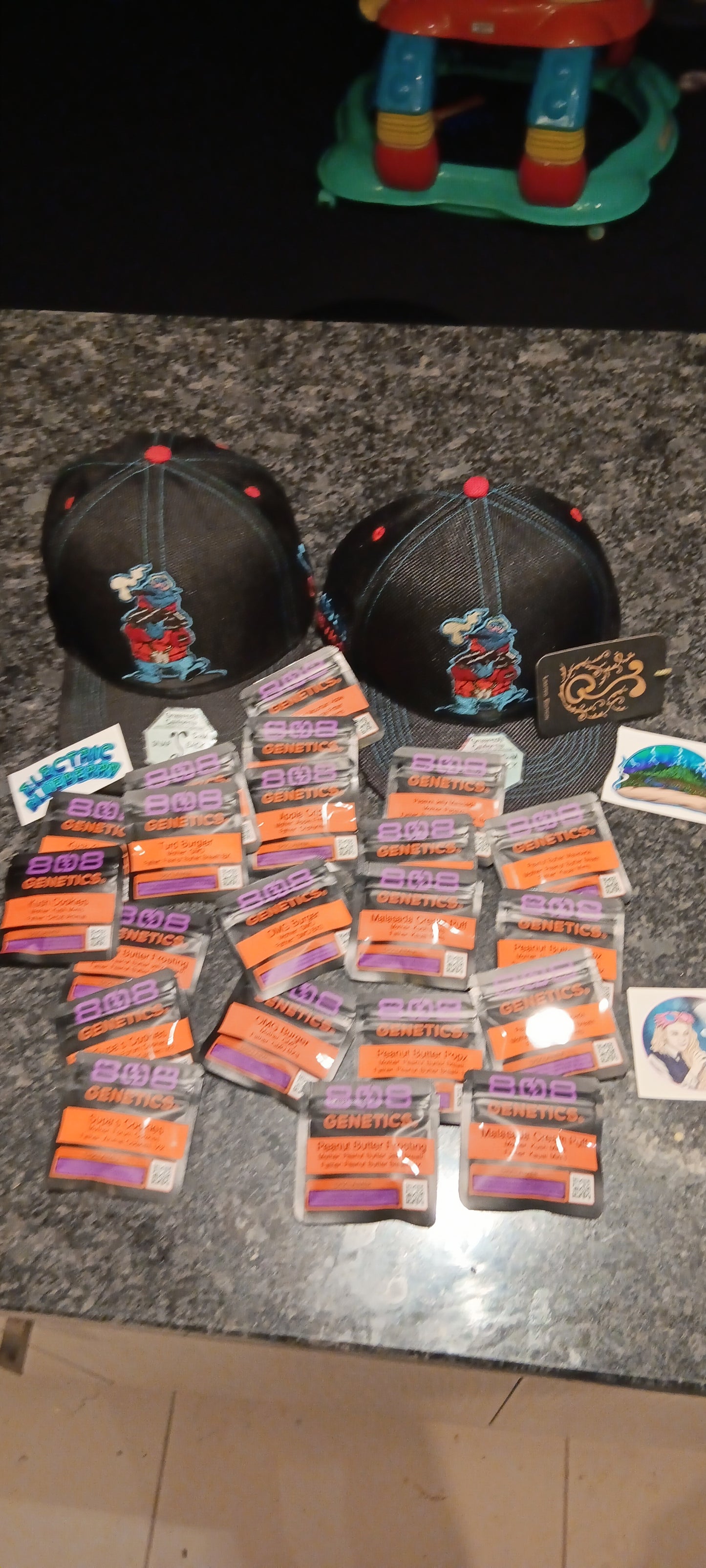 ANIMAL BURGER 10pc sticker pack reg
